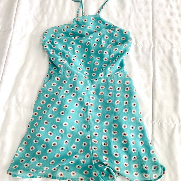 Anthropology jumper/romper so pretty - Picture 3 of 9